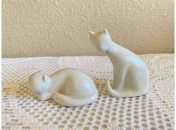 Lot Of (2) Small Cat Figurines - 1 By Royaldux Bohemia
