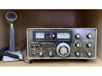 Yaesu FT-101EE Transceiver For Parts Or Repair