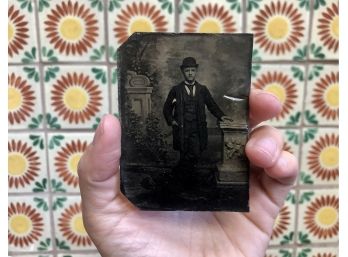 Antique Tintype Photograph Of Man Posing
