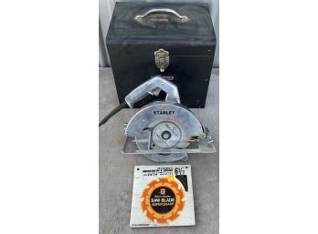 Stanley H-268-A 9.5 Amp Circular Saw With Metal Craftsman Case And Extra Blades