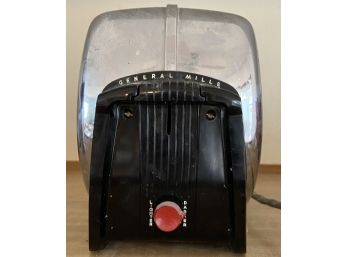 Vintage General Mill Automatic Pop-up Toaster