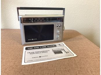 General Electric AM/FM Performance Portable Radio Model 7-2850