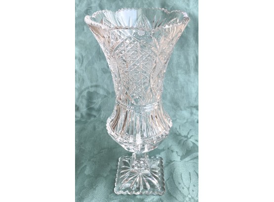 Beautiful Cut Crystal Starburst Fluted Vase