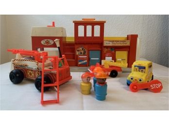 Fisher Price Fire House With Fire Truck, Mail Truck & Accessories