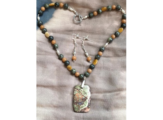 Fabulous Green & Orange Stone Pendant Necklace With Matching Earrings And Silver Beads