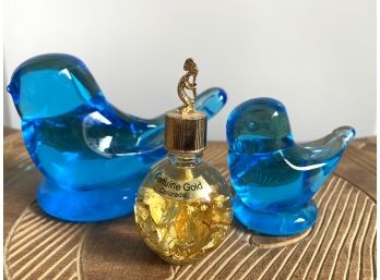 Pair Of Two Ron Roy Sunny Day Bluebirds And One Souvenir Bottle Of Colorado Gold With Kokopelli Top