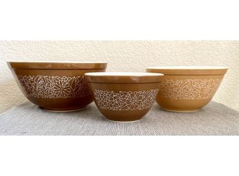 Set Of 3 Vintage Pyrex Brown Nesting Bowls