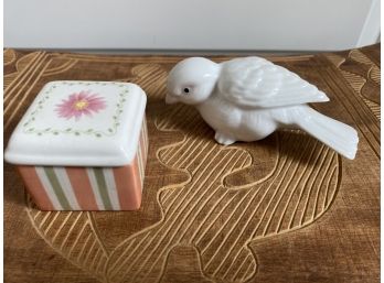 Pair Of  Two Sweet Cottage Decor Pieces Including Small Porcelain Bird And Trinket Box