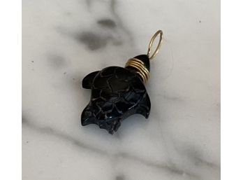 1984 Carved Onyx Turtle With Gold Wire Trim