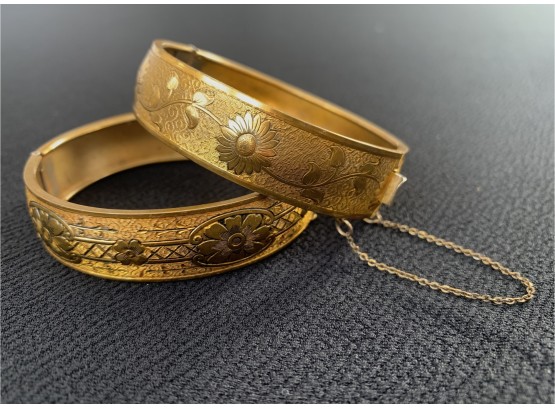 Pair Of 2 Vintage Bangle Bracelets