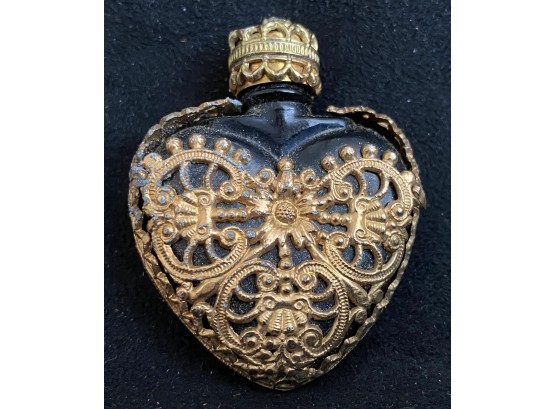Ornate Heart Shaped Perfume Snuff Bottle