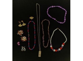 Grouping Of 10 Pieces Of Vintage Costume Jewelry