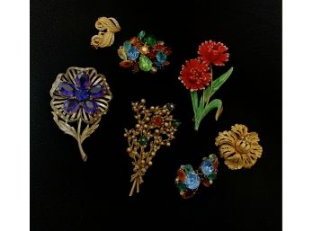 Grouping Of 5 Rhinestone Brooch Pins And 2 Clip On Earrings Sets