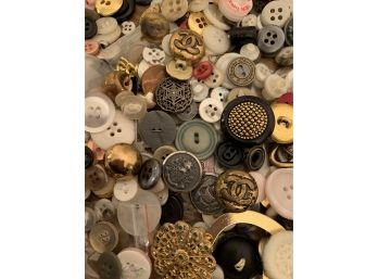 Collection Of Vintage Unsearched Buttons