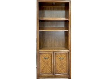 75' Tall Large Lighted 3-shelf Cabinet With 2-Door Cabinet