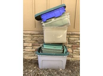 Giant Lot Of Plastic Storage Containers