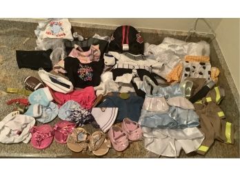 Large Lot Of Doll Clothes, Shoes, And Accessories (2 Of 2)