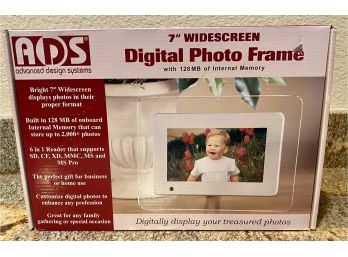ADS 7' Widescreen Digital Photo Frame