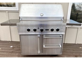 Viking Ultra-Premium Professional 41' Natural Gas Grill With Rotisserie Feature Model