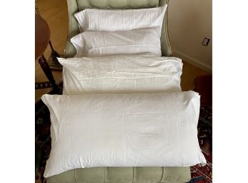 Grouping Of 4 Pillows