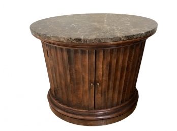 Beautiful Henredon Marble Top Side Table With Magnetic Opening Doors