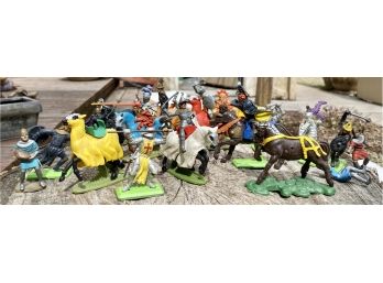 Lot Of Medieval Themed Plastic Figurines