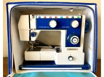 Domestic Model 4400 F Free Arm Sewing Machine With Soft Carry Case