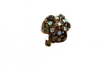 Beautiful 18K Gold Ladies Cocktail Ring With Opals And Smoked Stones - 6 Grams