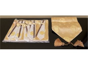New In Packaging Gold Table Setting For 4