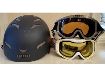 Giro Skiing Helmet With Scott And Bolle Goggles