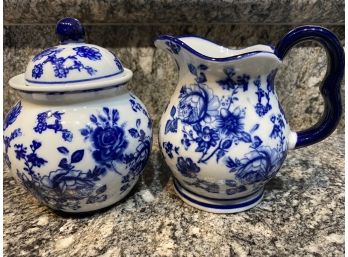 Beautiful Unmarked Blue And White Cream And Sugar Porcelain Set