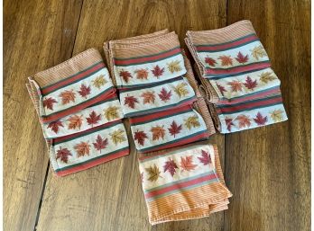 10 Fall Themed Tea Towels