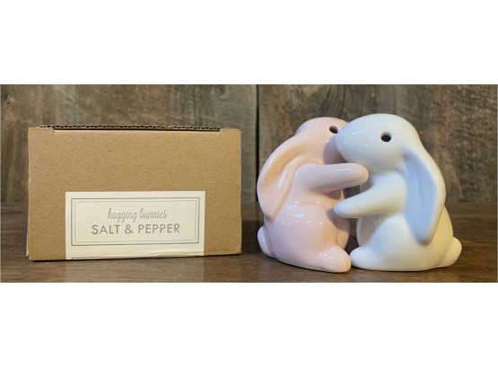 NEW! Ceramic Pink And White Hugging Bunnies Salt & Pepper Set