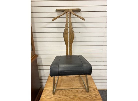 Mid Century Valet Chair By The Setwell Company