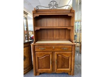 Cherry China Hutch By Stanley Furniture