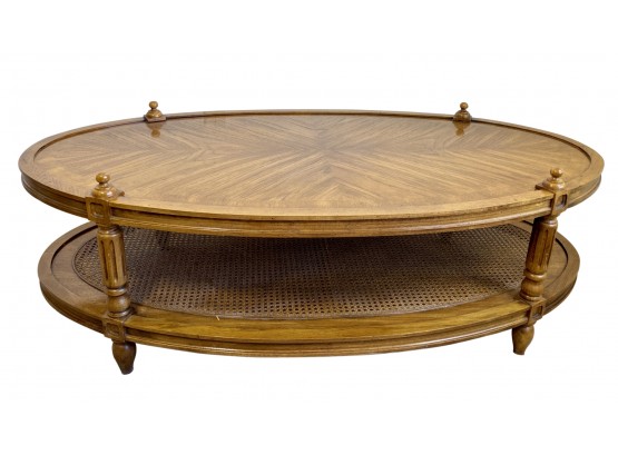 Gorgeous Thomasville Furniture Oval Coffee Table