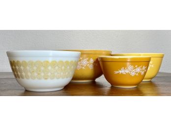 4 Vintage Orange Pyrex Bowls