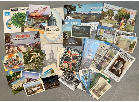 Collection Of Vintage Mid Century US Roadmaps Travel Guides And Postcards