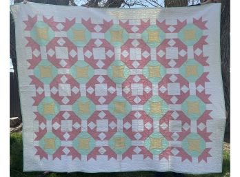 Beautiful Cotton Machine Quilt In Lovely Colors Of Pinks, Greens, & Yellow