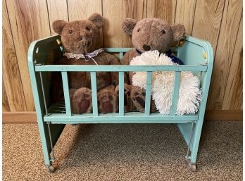 Vintage Amsco Doll Crib With Teddies