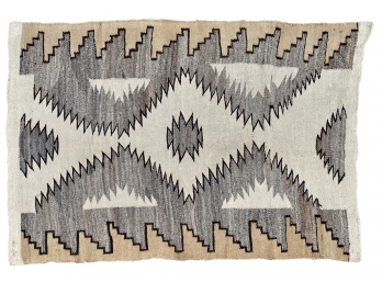 Beautiful Vintage Antique Woven Navajo Wool Rug