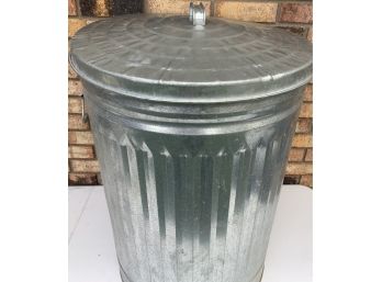 Large Aluminum Trash Can. Good Condition