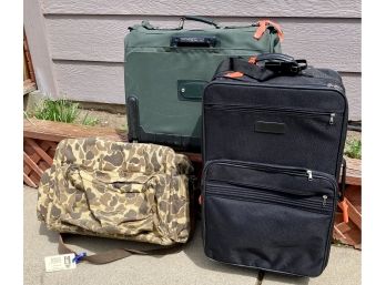 Lot Of Three Bags (feat. Black Suitcase)