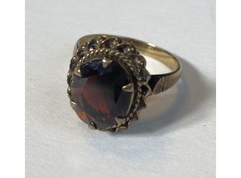 Vintage 18k Gold And Garnett Stone Ring 3.1 Grams