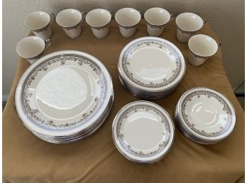LENOX LACE POINT CHINA FOR 8