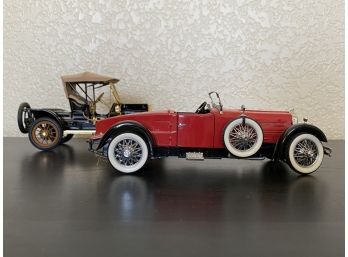 A Pair Of Two Franklin Mint Replica Precision Model Cars Including 1910 Cadillac Roadster