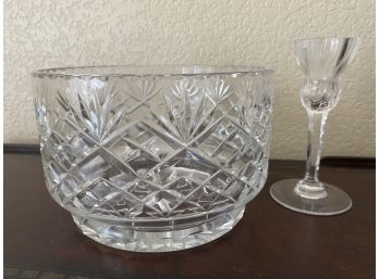 A Nice Grouping Of Leaded Crystal Pieces Including Bowl And Candle Holder