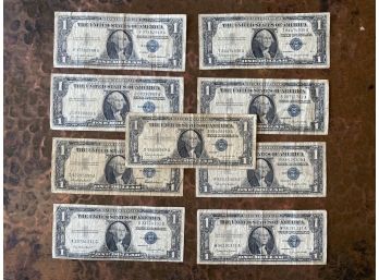A Collection Of Vintage Dollar Bills Collectible Notes & Currency
