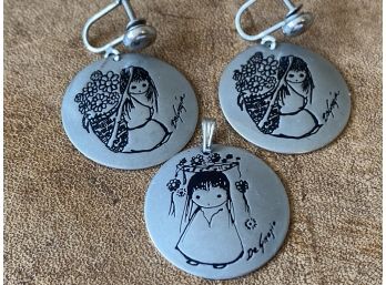Vintage Degrazia Pendant And Screw Back Earrings Featuring Children Carrying Baskets