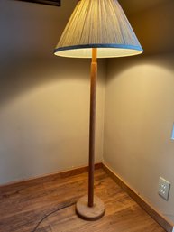 Vintage Solid Wood Floor Lamp With Shade
